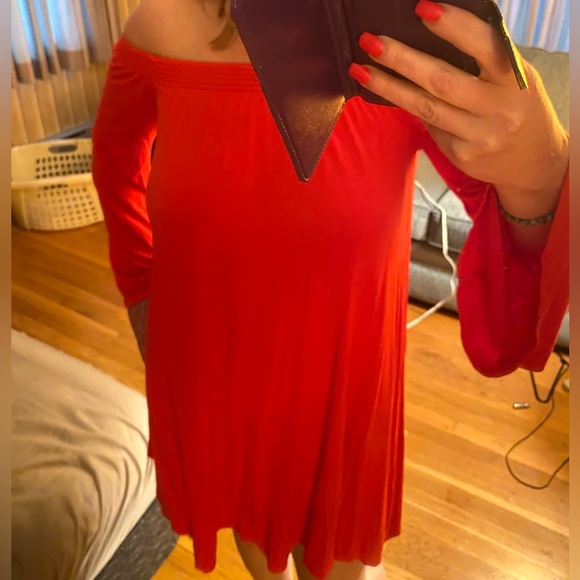 Express off the shoulder dress! Great condition! - Picture 6 of 9